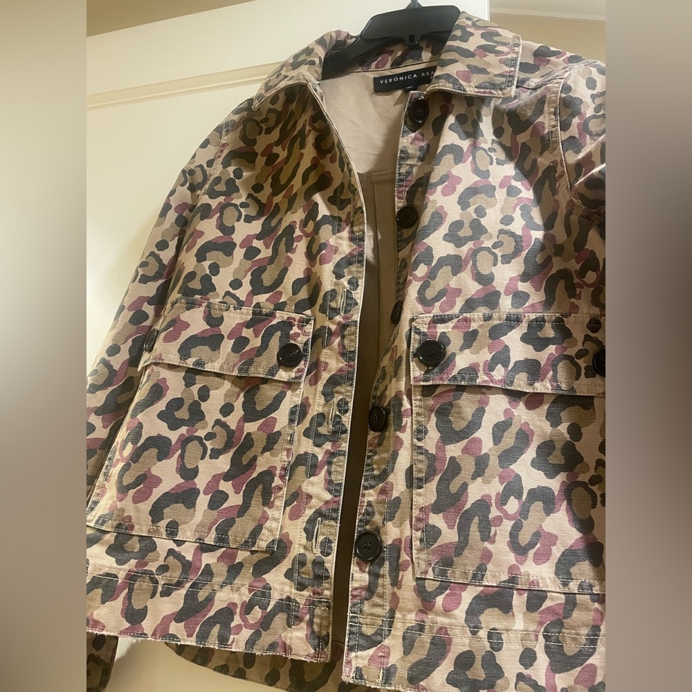 Veronica Beard Jean Mercer Animal Print Jacket. Size XS.